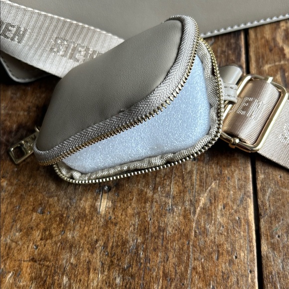 Steve Madden light beige Crossbody Bag - Picture 14 of 14